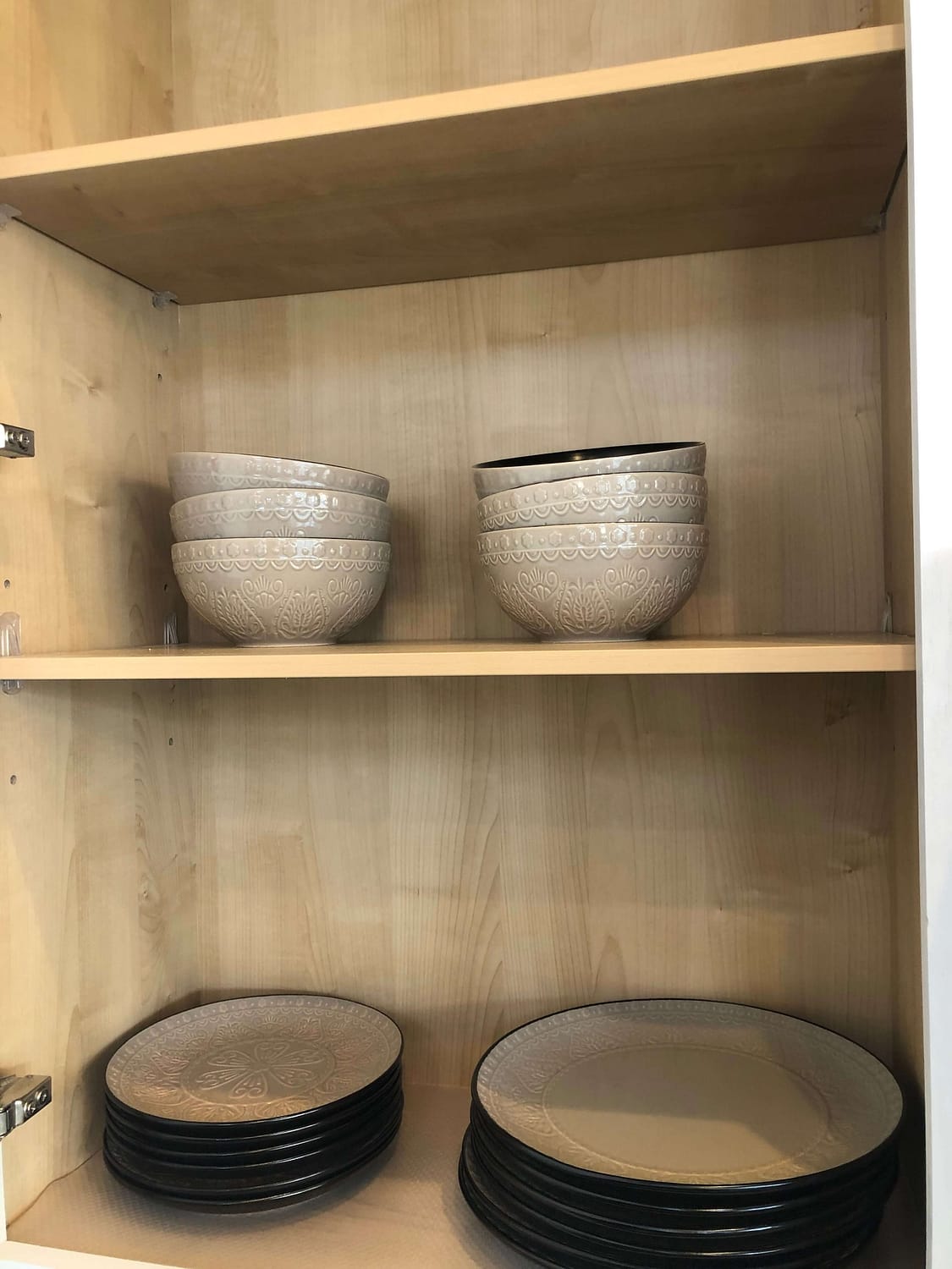 plates and bowls