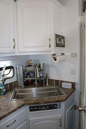 How to Downsize and Simplify for Full-time RV Life - Fulltime Families How to Downsize and Simplify for Full-time RV Life - Fulltime Families