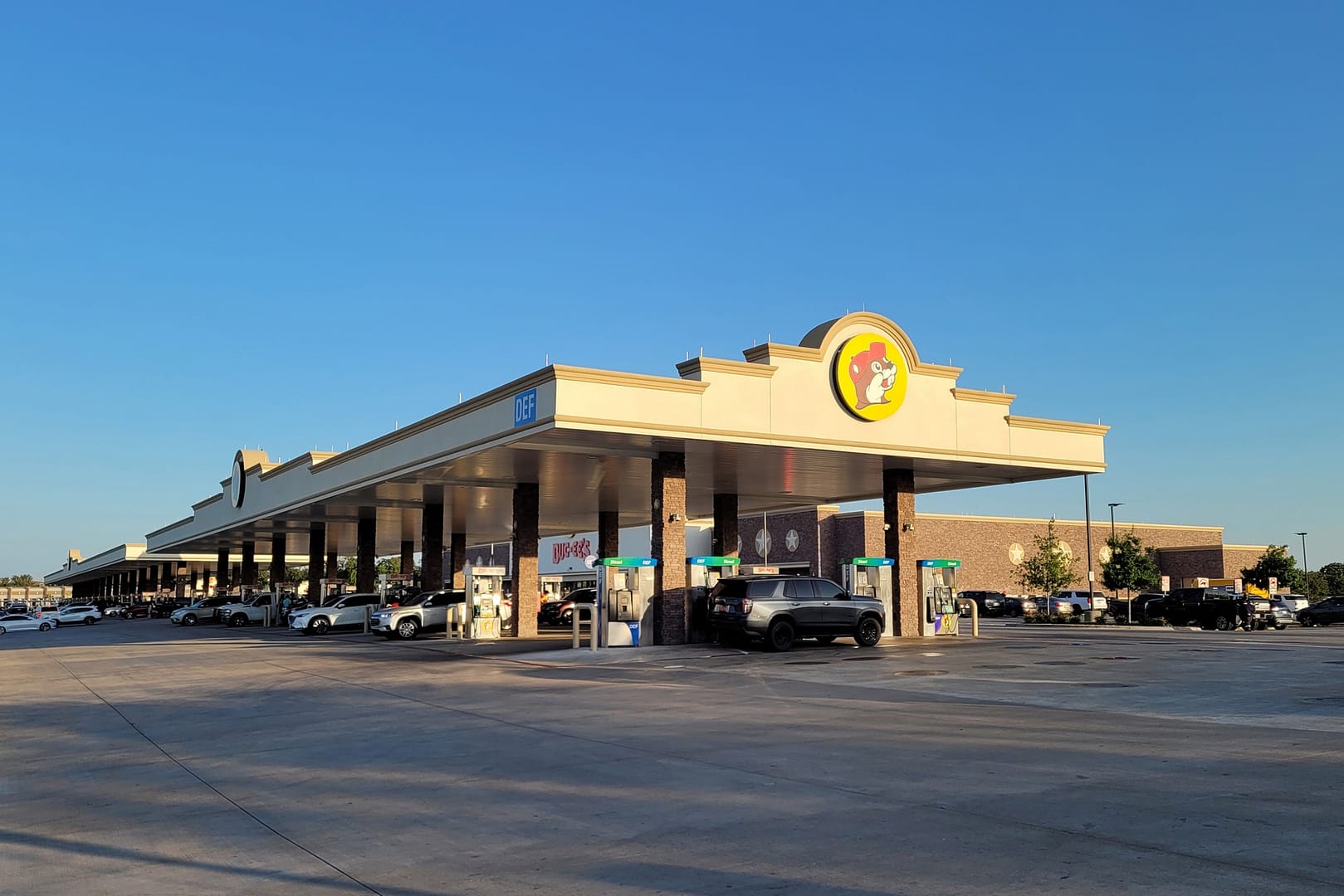 Buc-ee’s Retail Center