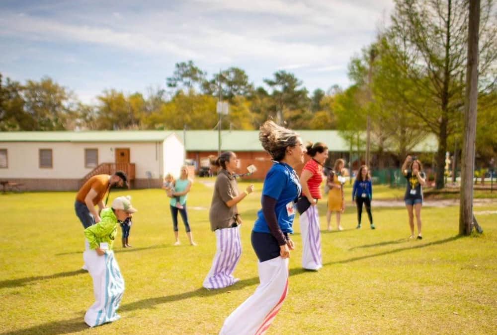 RV rally sack race