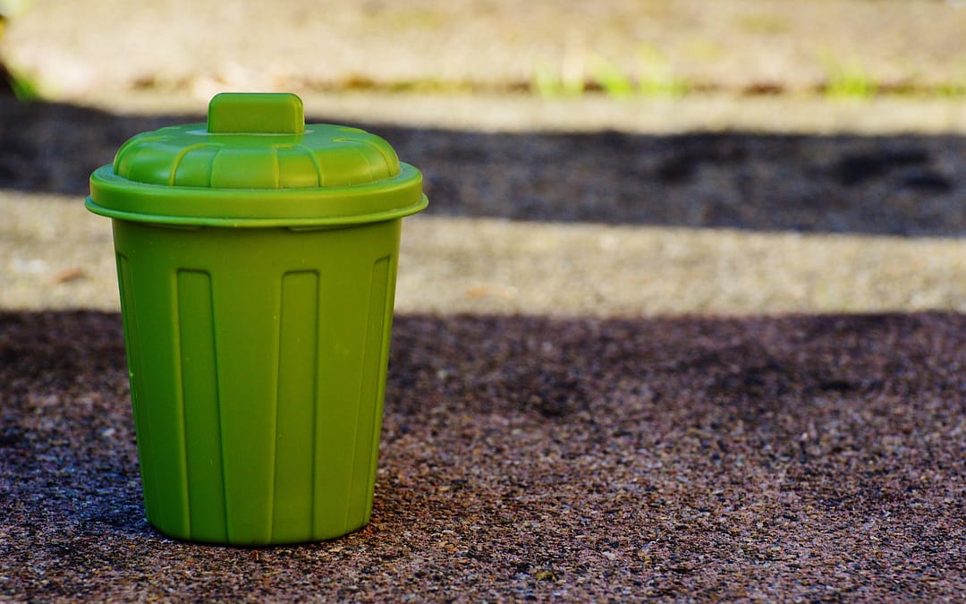 Camping Trash Can and Garbage Disposal Tips