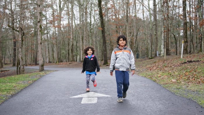 How to Embrace Unschooling on Your Roadschool Journey