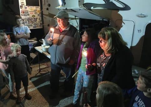 Families socialize during the Fulltime Families Balloon Fiesta Rally
