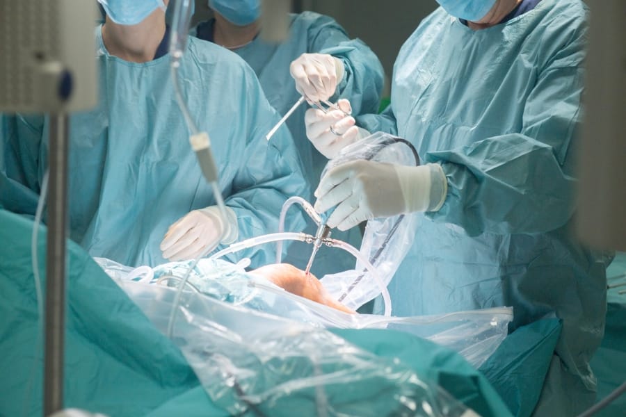 knee surgery operation